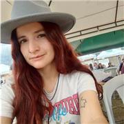 Psicopedagoga ayuda en clases de lenguaje y estimulación al aprendizaje